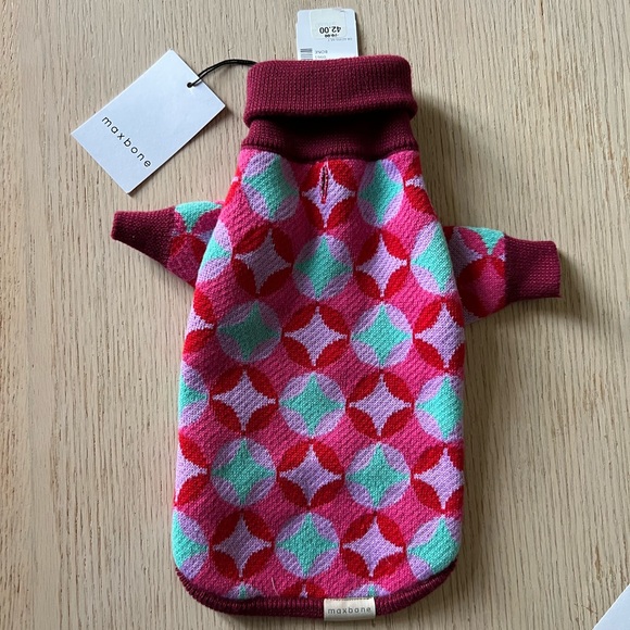 Holt Renfrew X MAXBONE Holiday 2022 Dog Sweater - Picture 5 of 5